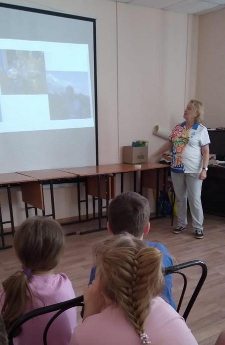 волонтёр